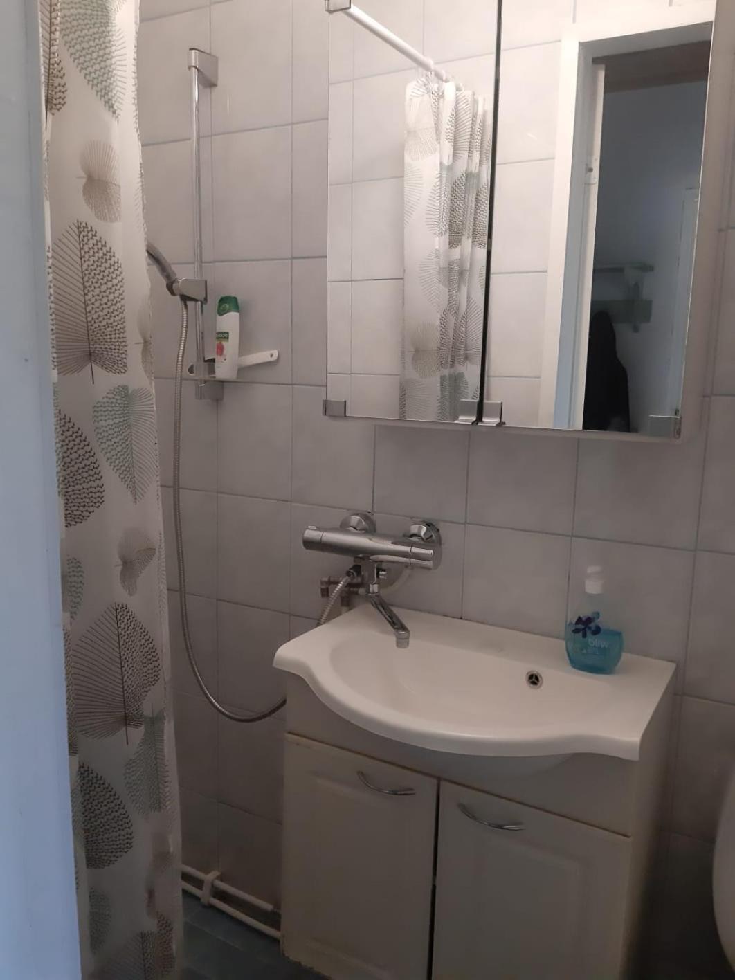 Ristimaeenkatu 13 萨翁林纳 外观 照片