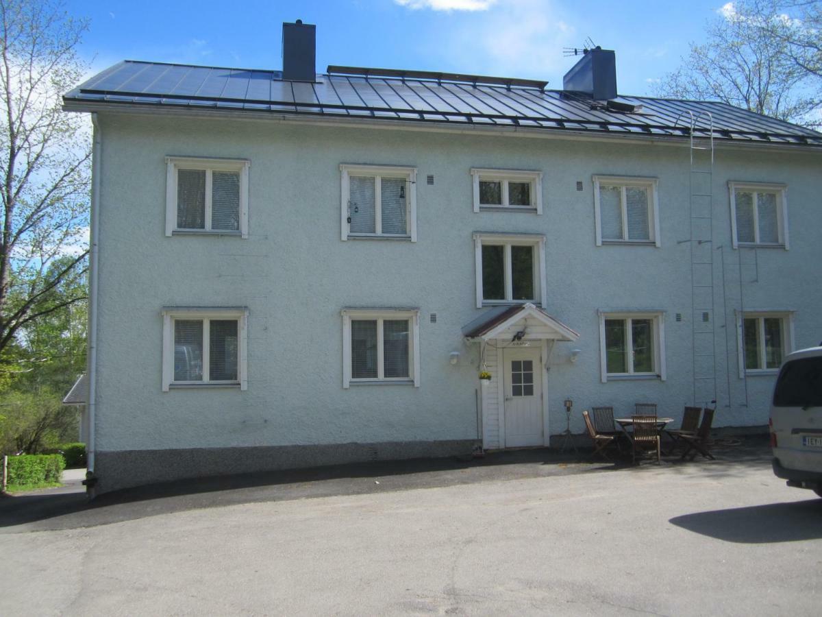Ristimaeenkatu 13 萨翁林纳 外观 照片